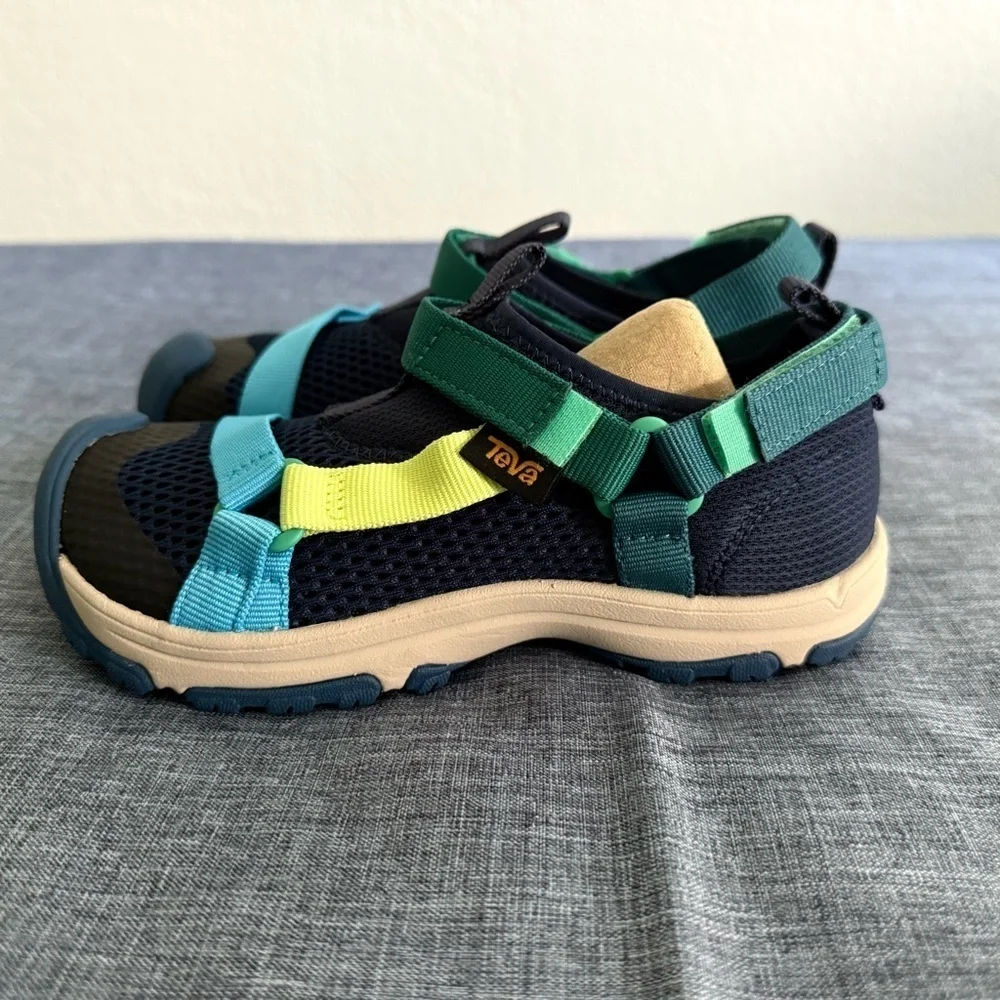 Teva Unisex-Child K Outflow Universal Sandal  Size 1